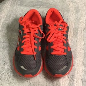 Avia Women’s Classic Sneaker NWOT